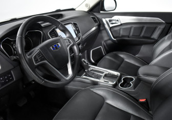 Подержанный автомобиль Geely Emgrand X7 2020 года (9 фото)