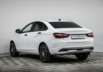Подержанный автомобиль LADA (ВАЗ) Vesta Sedan 2023 года (7 фото)