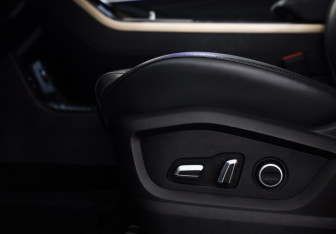 Подержанный автомобиль Exeed LX 2023 года (23 фото)