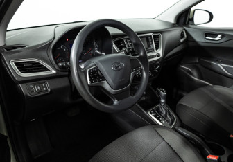 Подержанный автомобиль Hyundai Solaris Sedan 2020 года (11 фото)