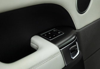 Подержанный автомобиль Land Rover Range Rover Sport 2013 года (21 фото)