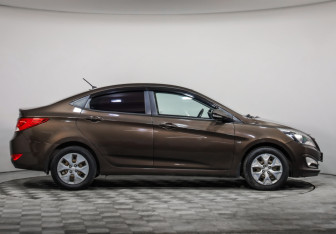 Подержанный автомобиль Hyundai Solaris Sedan 2014 года (4 фото)