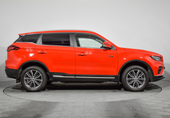 Подержанный автомобиль Geely Atlas Pro 2022 года (4 фото)