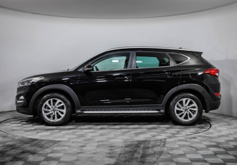 Подержанный автомобиль Hyundai Tucson 2017 года (8 фото)