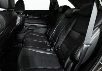 Подержанный автомобиль Kia Sorento 2020 года (10 фото)