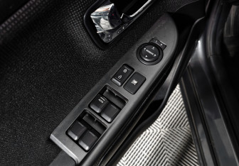 Подержанный автомобиль Kia Rio Sedan 2012 года (10 фото)