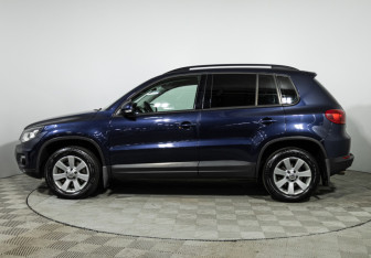 Подержанный автомобиль Volkswagen Tiguan 2012 года (8 фото)