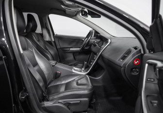 Подержанный автомобиль Volvo XC60 2012 года (20 фото)