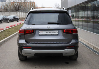 Подержанный автомобиль Mercedes-Benz GLB 2020 года (5 фото)
