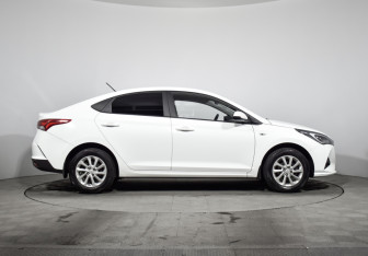 Подержанный автомобиль Hyundai Solaris Sedan 2020 года (4 фото)