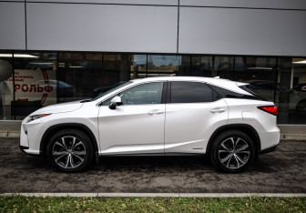 Подержанный автомобиль Lexus RX 2016 года (7 фото)