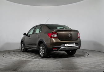 Подержанный автомобиль Renault Logan Sedan 2021 года (7 фото)