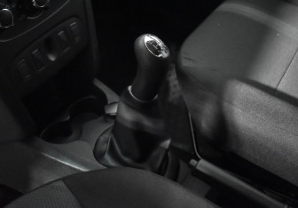 Подержанный автомобиль Renault Logan Sedan 2020 года (10 фото)