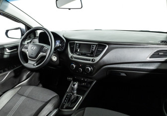 Подержанный автомобиль Hyundai Solaris Sedan 2017 года (9 фото)