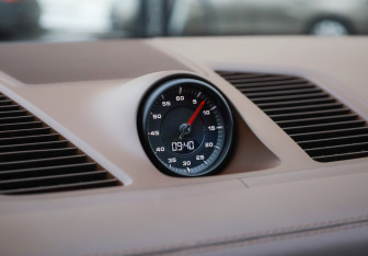 Подержанный автомобиль Porsche Cayenne 2018 года (19 фото)