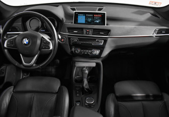 Подержанный автомобиль BMW X1 2019 года (15 фото)
