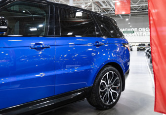 Подержанный автомобиль Land Rover Range Rover Sport 2018 года (17 фото)