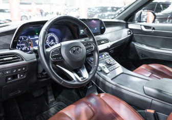 Подержанный автомобиль Hyundai Palisade 2022 года (15 фото)
