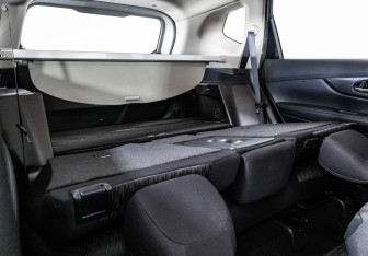 Подержанный автомобиль Nissan X-Trail 2018 года (23 фото)