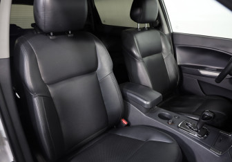 Подержанный автомобиль Geely Emgrand X7 2015 года (16 фото)