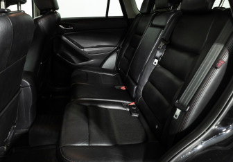 Подержанный автомобиль Mazda CX-5 2012 года (10 фото)