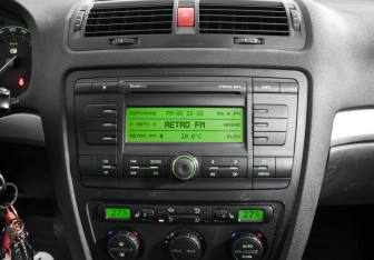 Подержанный автомобиль Skoda Octavia Liftback 2007 года (16 фото)