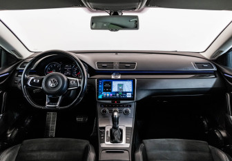 Подержанный автомобиль Volkswagen Passat CC 2014 года (12 фото)
