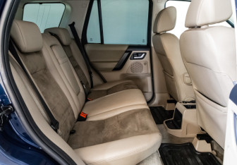Подержанный автомобиль Land Rover Freelander 2010 года (17 фото)
