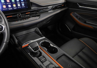 Подержанный автомобиль Omoda S5 GT 2023 года (21 фото)