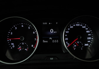 Подержанный автомобиль Volkswagen Tiguan 2021 года (12 фото)