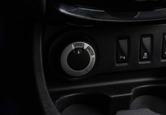 Подержанный автомобиль Nissan Terrano 2017 года (14 фото)