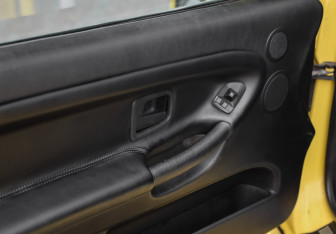 Подержанный автомобиль BMW M3 Coupe 1994 года (20 фото)