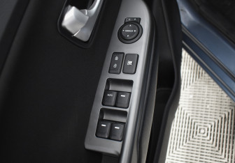 Подержанный автомобиль Kia Rio Sedan 2015 года (16 фото)