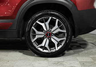 Подержанный автомобиль Kia Seltos 2022 года (9 фото)