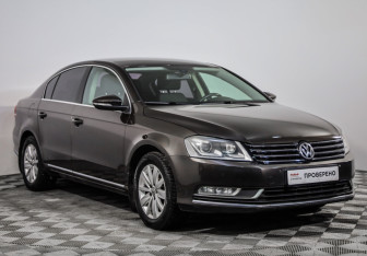 Подержанный автомобиль Volkswagen Passat Sedan 2012 года (3 фото)