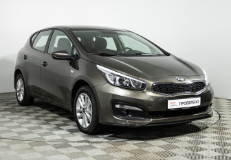 Подержанный автомобиль Kia Ceed Hatchback 2017 года (3 фото)