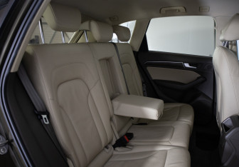 Подержанный автомобиль Audi Q5 2012 года (21 фото)