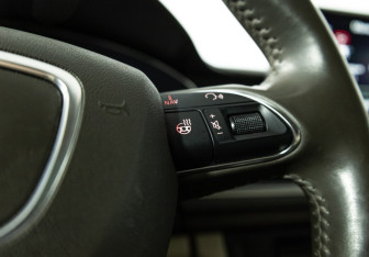 Подержанный автомобиль Audi A7 2015 года (15 фото)