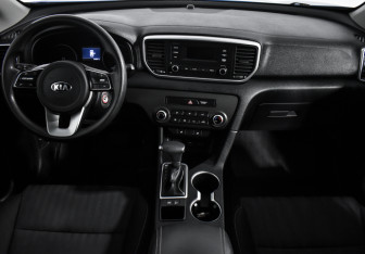 Подержанный автомобиль Kia Sportage 2019 года (11 фото)