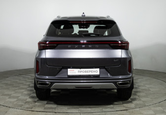 Подержанный автомобиль Exeed LX 2023 года (6 фото)