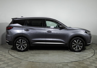 Подержанный автомобиль Chery Tiggo 7 Pro 2022 года (4 фото)