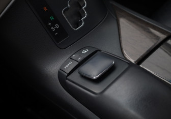 Подержанный автомобиль Lexus RX 2012 года (15 фото)