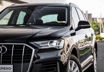 Подержанный автомобиль Audi Q7 2019 года (2 фото)