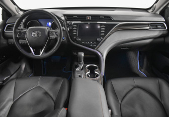 Подержанный автомобиль Toyota Camry Sedan 2019 года (13 фото)