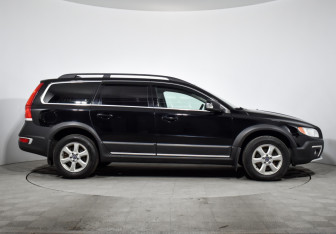 Подержанный автомобиль Volvo XC70 2014 года (4 фото)