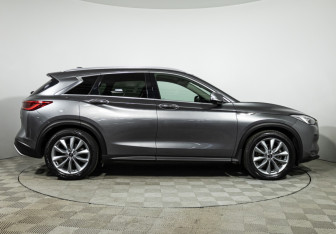 Подержанный автомобиль Infiniti QX50 2021 года (4 фото)