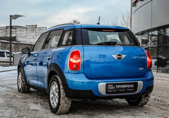 Подержанный автомобиль MINI Countryman 2011 года (9 фото)