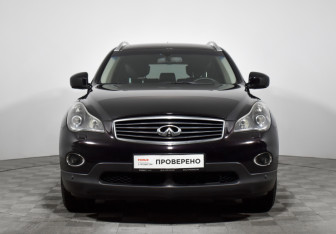 Подержанный автомобиль Infiniti EX 2012 года (2 фото)