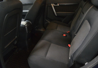 Подержанный автомобиль Chevrolet Captiva 2008 года (10 фото)