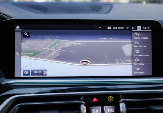 Подержанный автомобиль BMW X7 2019 года (17 фото)